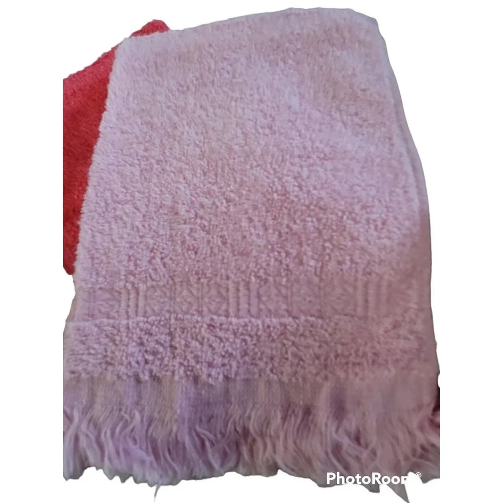 Set 5 Fingertip Towels Fringe Red Pink Burgandy Vintage Cannon Callaway 10x16 in